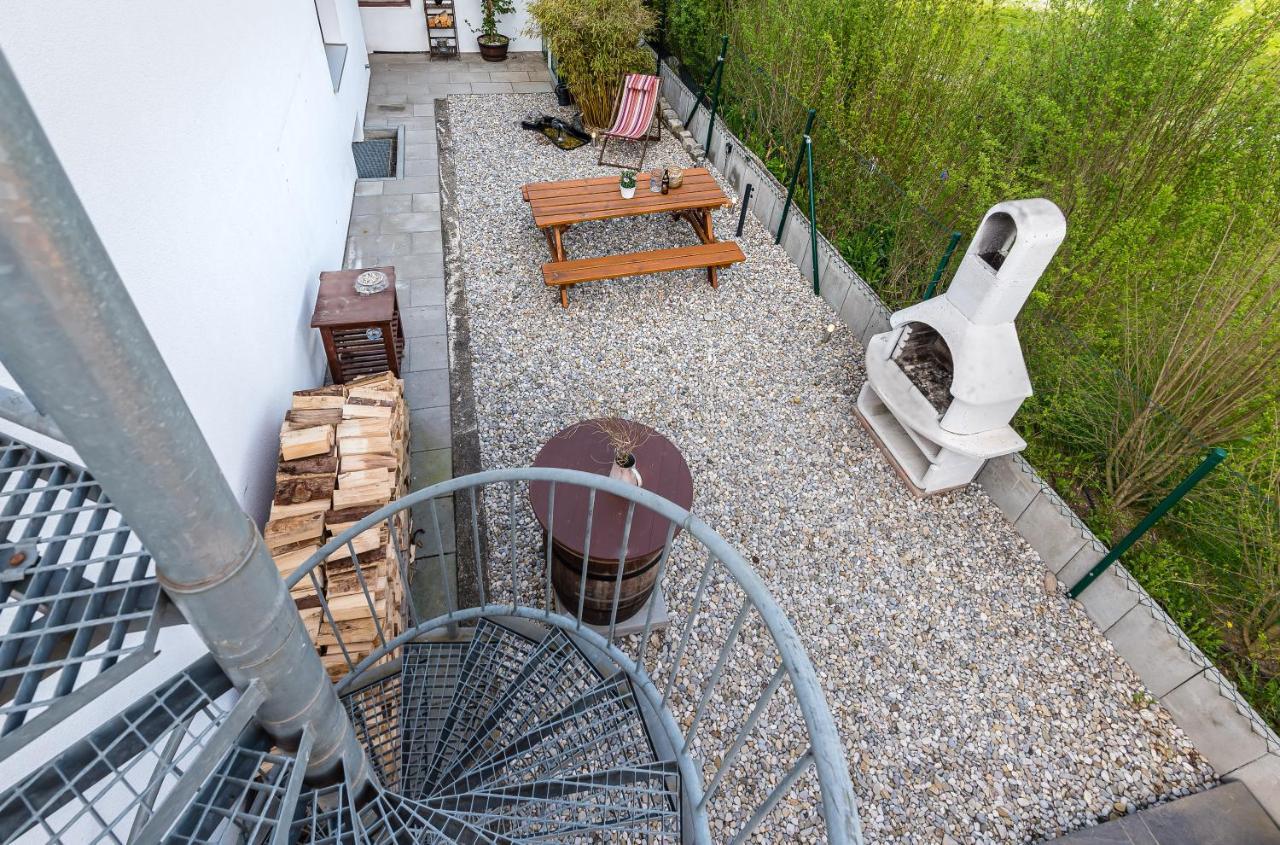 Darfati 4-Zimmer Wohnung Pliening Exterior foto